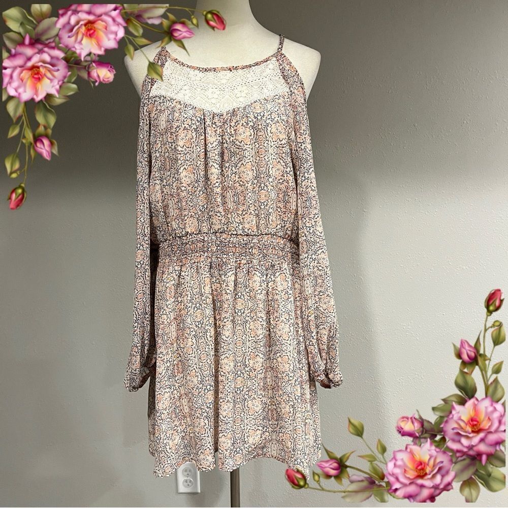 Xhilaration cold shoulder floral print mini dress with lace details size large